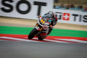 Aron Canet took a dominant win in Moto2