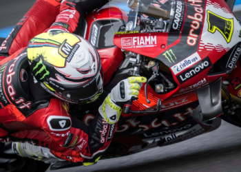 An Alvaro Bautista masterclass ensures Aragon WorldSBK Superpole win