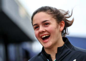 Alpine's Abbi Pulling took a double F1 Academy pole at Singapore
