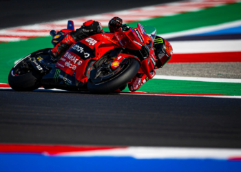 Francesco Bagnaia fights off Jorge Martin to take Emilia Romagna MotoGP Sprint victory