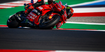 Francesco Bagnaia fights off Jorge Martin to take Emilia Romagna MotoGP Sprint victory