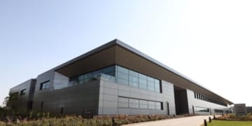 Aston Martin F1 factory visit key to attaining Newey