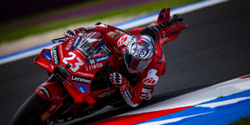 Enea Bastianini smashes lap record in MotoGP second practice in Mandalika