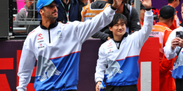 Yuki Tsunoda heaped heavy praise on former RB team-mate Daniel Ricciardo
