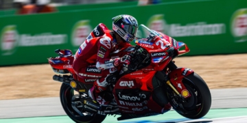 Enea Bastianini cruises to Thai MotoGP Sprint victory