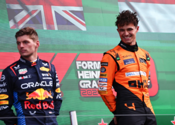 Max Verstappen leads Lando Norris by 52 points in the F1 Drivers' standings