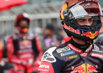 Tech3: Pedro Acosta has ‘no fracture’ but ‘will be re-evaluated’ at Thai MotoGP