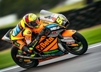 Fermin Aldeguer takes last-gasp Moto2 victory at Phillip Island