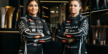 Jamie Chadwick and Lilou Wadoux to drive for Jaguar in female Formula E test
