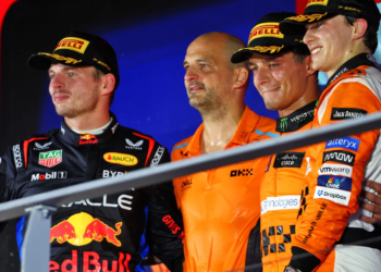 Max Verstappen Red Bull McLaren