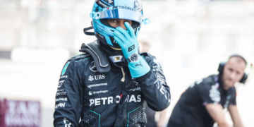 George Russell crashed early on in FP2 in Mexico