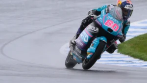 David Alonso earned a record-breaking victory in the Moto3 race at Phillip Island