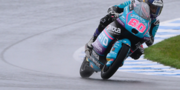 David Alonso earned a record-breaking victory in the Moto3 race at Phillip Island