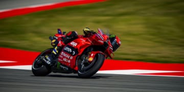 Francesco Bagnaia keeps MotoGP title alive with Barcelona Sprint win