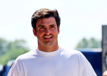 Carlos Sainz will make his Williams debut in December