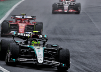 Guenther Steiner says Lewis Hamilton 'doesn't like the car' or 'how it drives'