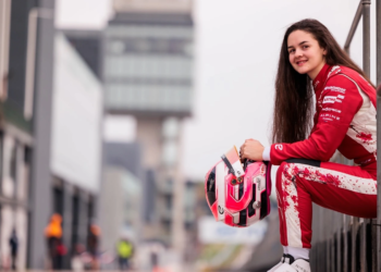 F1 Academy star Abbi Pulling hoping to ‘seal the deal’ to win GB3 contract