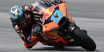 Celestino Vietti wins the Malaysian Moto2 race