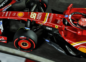 Ferrari trialled a revised floor on Carlos Sainz's car in FP1 in Las Vegas