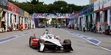 Formula E: Jake Dennis fastest in São Paulo FP2