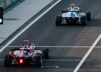 Race 2 of the F1 Academy Qatar round has been called off - Image by F1 Academy