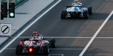 Race 2 of the F1 Academy Qatar round has been called off - Image by F1 Academy