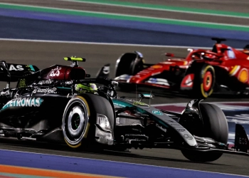 Nico Rosberg feels Lewis Hamilton's poor form in qualifying will be 'weighing on the shoulders' of the Ferrari-F1 bound racing driver