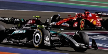 Nico Rosberg feels Lewis Hamilton's poor form in qualifying will be 'weighing on the shoulders' of the Ferrari-F1 bound racing driver