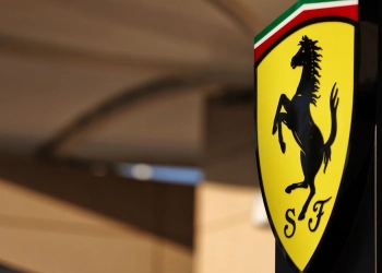 Paddock atmosphere - Ferrari logo. 28.02.2024. Formula 1 World Championship, Rd 1, Bahrain Grand Prix, Sakhir, Bahrain, Preparation Day