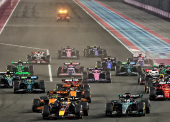 George Russell lost the lead to Max Verstappen at the start in the Qatar GP