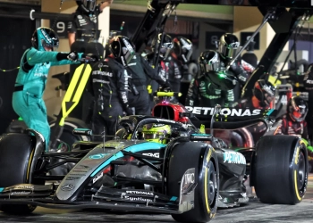 Lewis Hamilton recovered to fourth place in Abu Dhabi