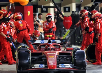Ferrari opted against pitting Carlos Sainz a second time to pressure McLaren in Abu Dhabi