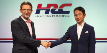 Honda Corporation President Koji Watanabe (right) will wave the green flag as the race’s Honorary Starter