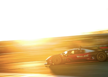 Earl Bamber held the lead in the #31 Whelen Cadillac V-Series.R