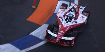 Oliver Rowland of Great Britain driving the (23) Nissan Formula E Team Nissan e-4ORCE 05 during practice ahead of the Mexico City E-Prix, Round 2 of the 2025 FIA Formula E World Championship at Autodromo Hermanos Rodriguez on January 11, 2025 in Mexico City, Mexico