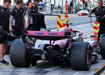 Alpine explains choice to drop Mercedes gearbox for 2027