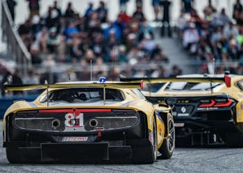 The factory-backed Corvette Z06 GT3.Rs (right) harked back to the C6.R with its gloss black rear-end in the IMSA Roar Before the 24 testing