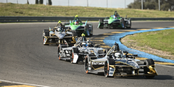 Electric vs. combustion: How the sim racing world is adapting to Formula E