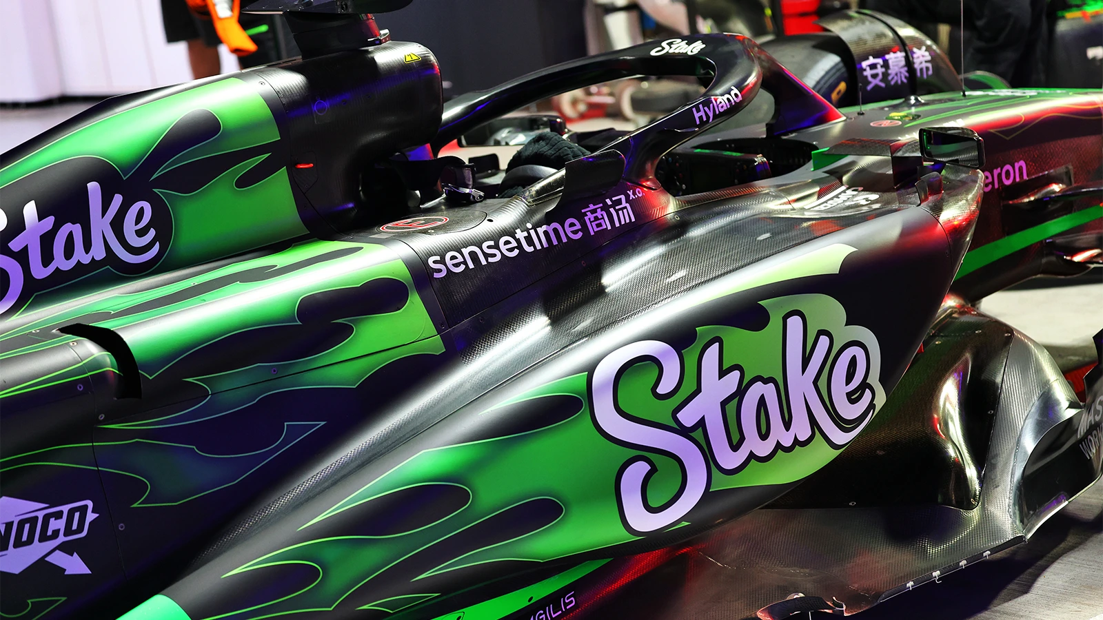 The Integration of Payment Solutions in Motorsports and Online Casinos