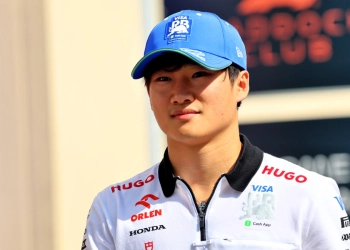 Yuki Tsunoda (JPN) RB. 07.12.2024. Formula 1 World Championship, Rd 24, Abu Dhabi Grand Prix, Yas Marina Circuit, Abu Dhabi, Qualifying Day