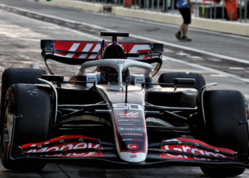 Ryo Hirakawa (JPN) Haas VF-24 Test Driver. 10.12.2024. Formula 1 Testing, Yas Marina Circuit, Abu Dhabi, Tuesday