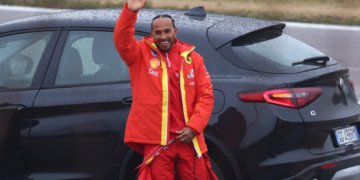 Lewis Hamilton (GBR) Ferrari ventures out on the track to wave to the fans. 22.01.2025. Formula One World Championship, Ferrari Headquarters, Fiorano Modenese, Italy