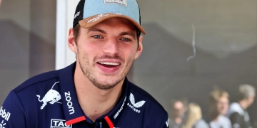 Max Verstappen has been urged to consider a move to Williams