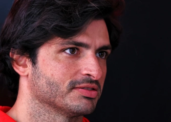 Christian Horner has revealed Carlos Sainz remains an option to Red Bull