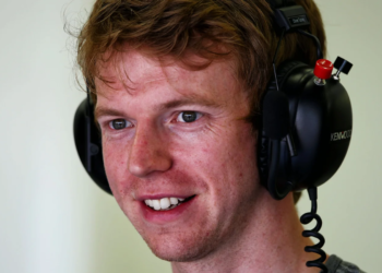 Williams has signed ex-McLaren stalwart Oliver Turvey