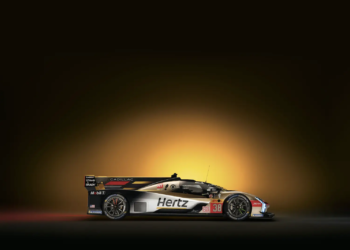 JOTA has continued their signature colours and their Hertz title sponsorship