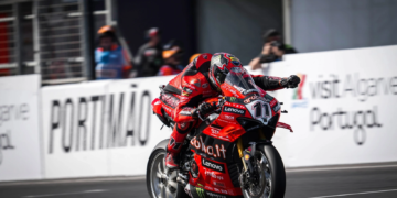 Nicolo Bulega seals flag-to-flag victory in WorldSBK Superpole at Phillip Island