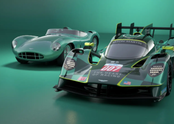 The green #007 and the #009 Aston Martin Valkyries will compete in the FIA World Endurance Championship