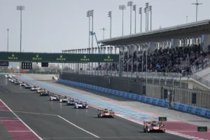 Ferrari led the Qatar 1812 km in 1-2-3 formation after three hours
