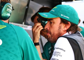 Fernando Alonso has urged Aston Martin to maximise each race weekend in 2025